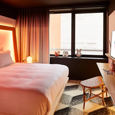 Szálloda Mama Shelter 4*