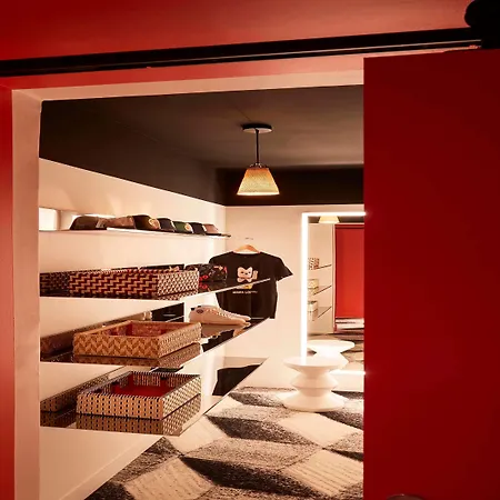 Szálloda Mama Shelter 4*